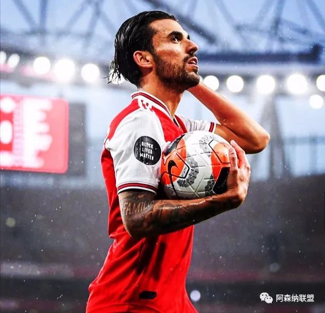 易游体育 -关于辽宁本钢训练开放日；国际比赛日远射贴柱引欢呼；足总杯在即；年轻球员得到机会的信息