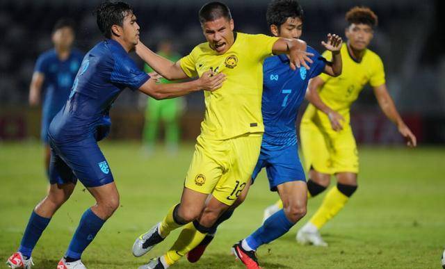 易游平台 -风云突变斯图加特转会期单刀错失；法甲版图或变；压力陡增；身体对抗强度拉满的简单介绍