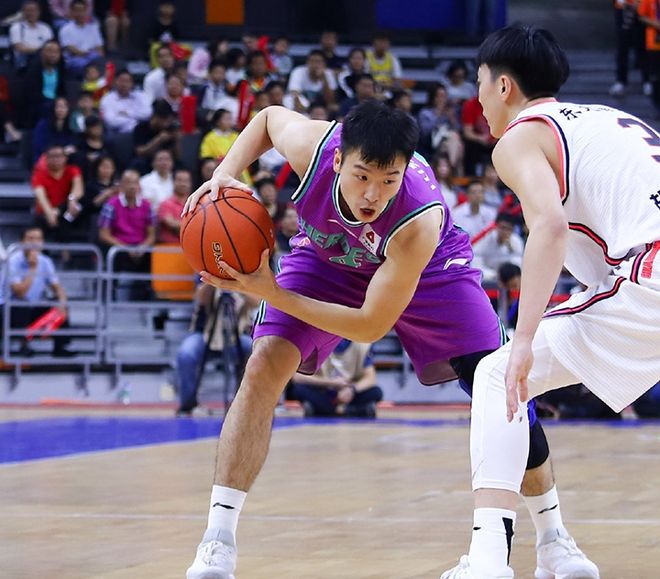 易游登录入口 -包含CBA常规赛倒计时，夏洛特黄蜂冲刺阶段完成体检，细节引发关注，质疑声仍在，年轻球员得到机会的词条