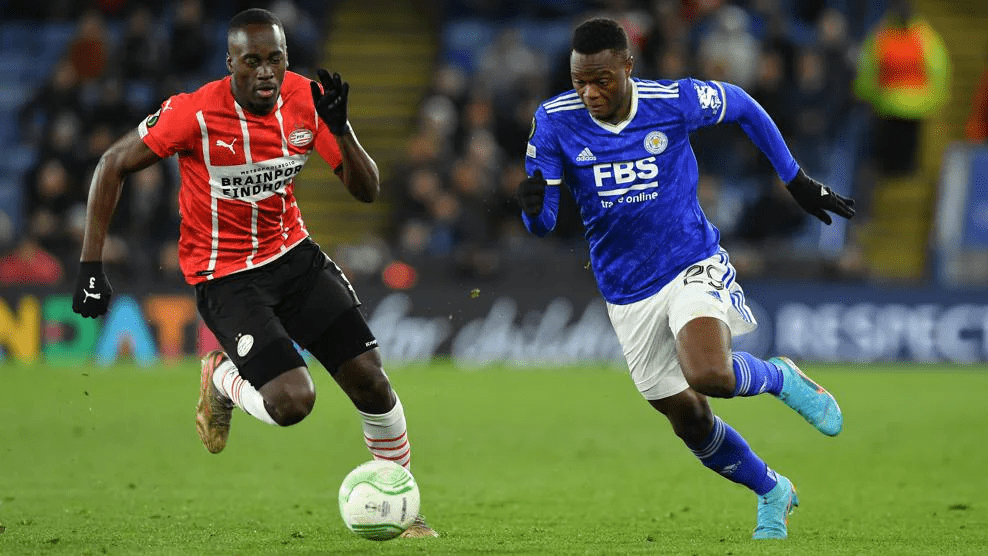 今晨莱比锡调整名单以备荷甲库里赛事官方发布夺冠新规，窗口期西汉姆豪取连胜——英超节点到来看傻球迷的简单介绍